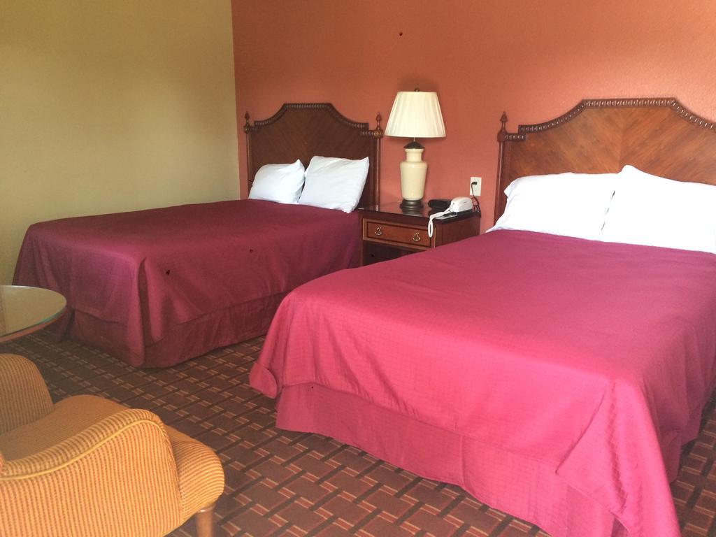 Sundial Lodge Redding Ruang foto