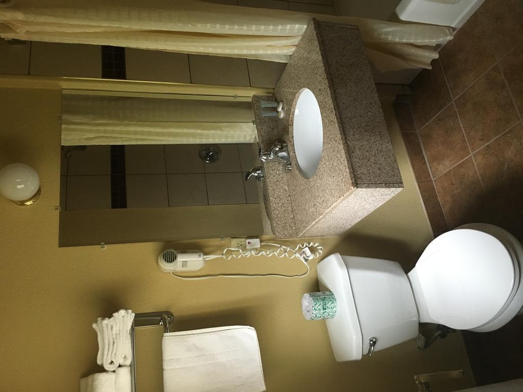 Sundial Lodge Redding Bagian luar foto