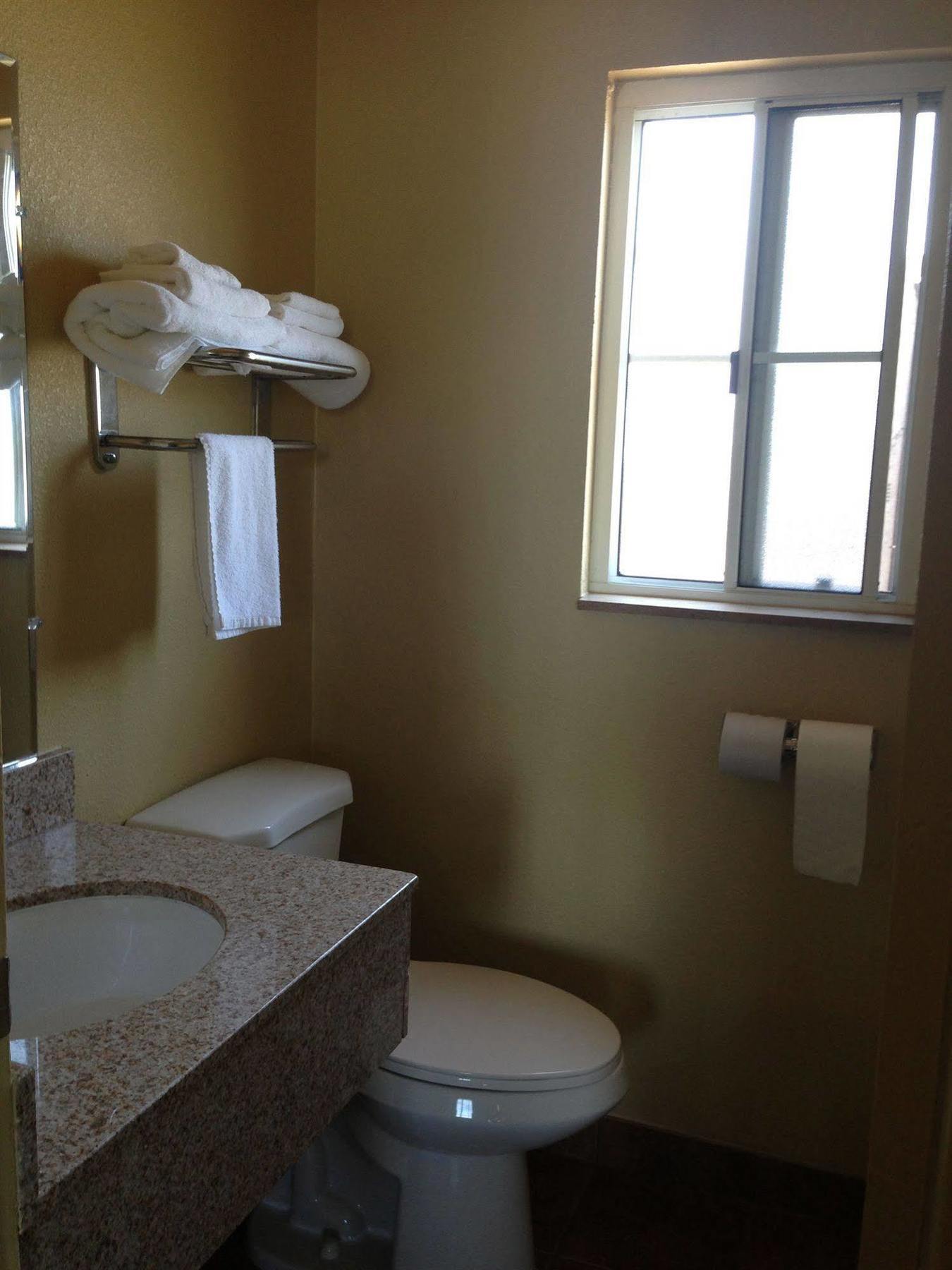 Sundial Lodge Redding Bagian luar foto